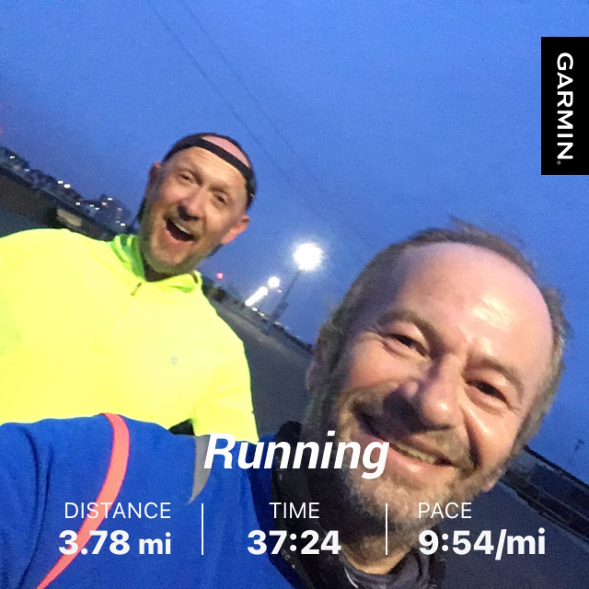 kiltedscot68's tweet photo. A nice easy 6k along the prom with @m_not_p #training #hoveprom #brightonandhove #gettinglighter #mentalhealth https://t.co/SR5E7q7IrW