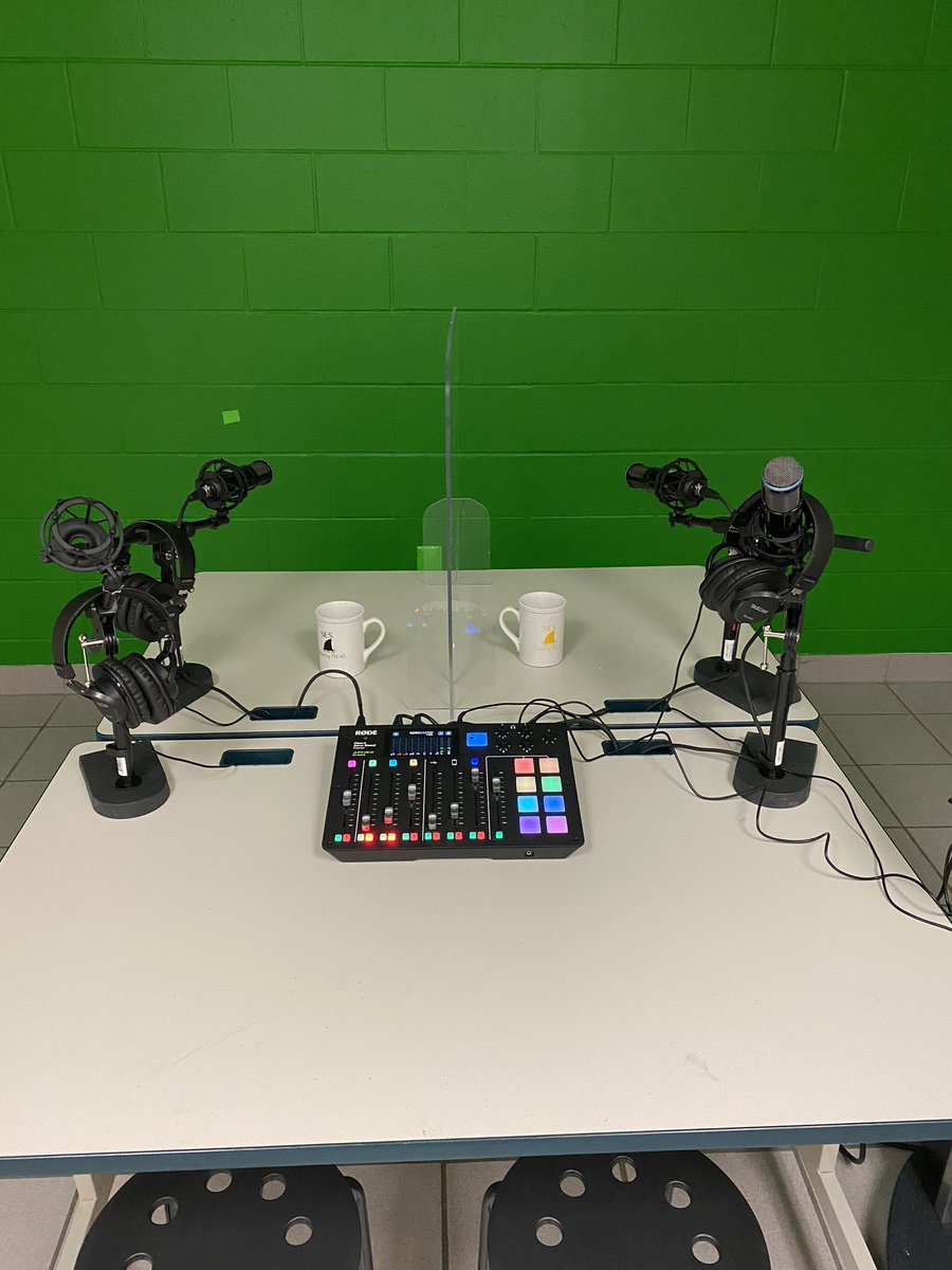 Debra_Liddon's tweet photo. Podcast ready🙌🏻@CounselorShark @meg5han @StrawbridgeES https://t.co/V15aTEdtVY