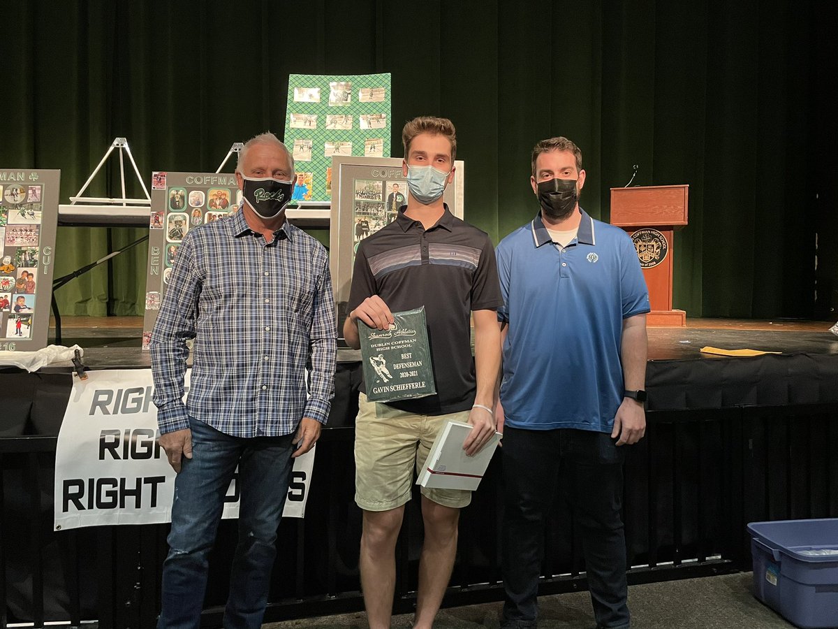 CoffmanHockey's tweet image. Rocks celebrated their season and are proud to recognize the recipient of the ☘️Best Defenseman Award☘️

Gavin Schiefferle

@coffmanrocks @coffmanrocks @rowdyrocks2020 @GavinSchieffer1