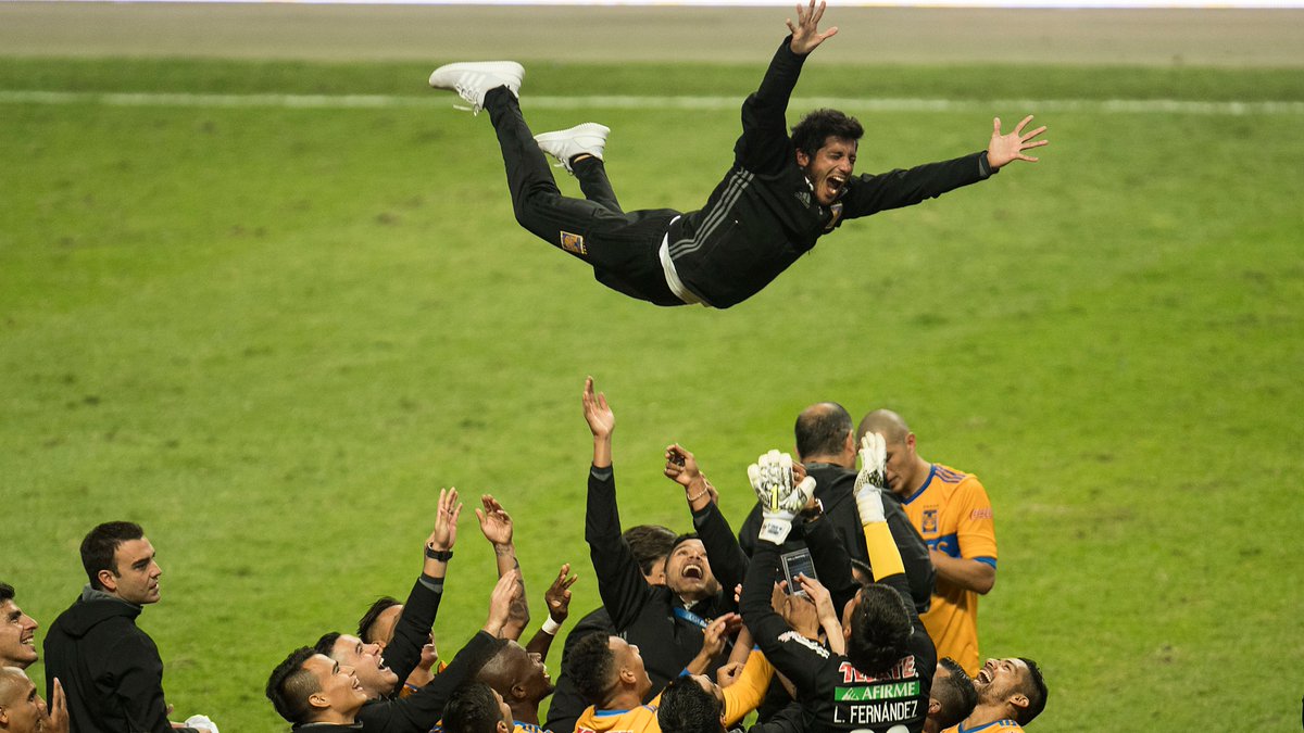 Un Tigre no se avergüenza de sus cicatrices porque ellas lo han hecho más fuerte. Nos fuimos… Sí. Fue doloroso… También. ¡Pero volvimos con las garras más afiladas!

Renacimos hace 25 años para ganar títulos en canchas ajenas y propias, eso es el #PerfilTigre.

#EstoEsTigres 🐯