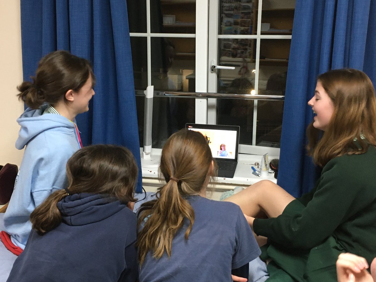 DHTedworth's tweet photo. Our Tedworth girls sporting blue watching tonight's Virtual House Drama and Dance Final supporting Aggie, Angelina and Mary! @DowneHouseDrama https://t.co/XrE6fPlUqm