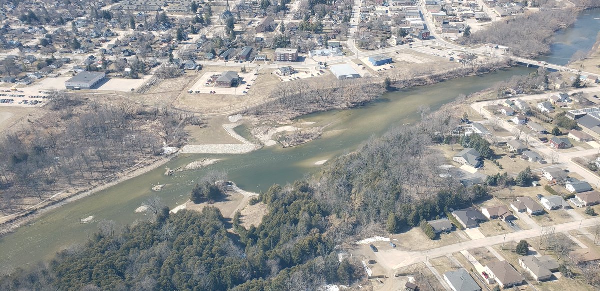 BiotacticInc's tweet photo. Monday- a great tracking flight with @FlyOwenSound. Tuesday- installed a new fixed #telemetry receiver station monitoring #fishpassage at a key #dam and #fishway, bringing our total to 6 across the river
Thursday- stay tuned for an exciting announcement! https://t.co/vbCizsGnY2