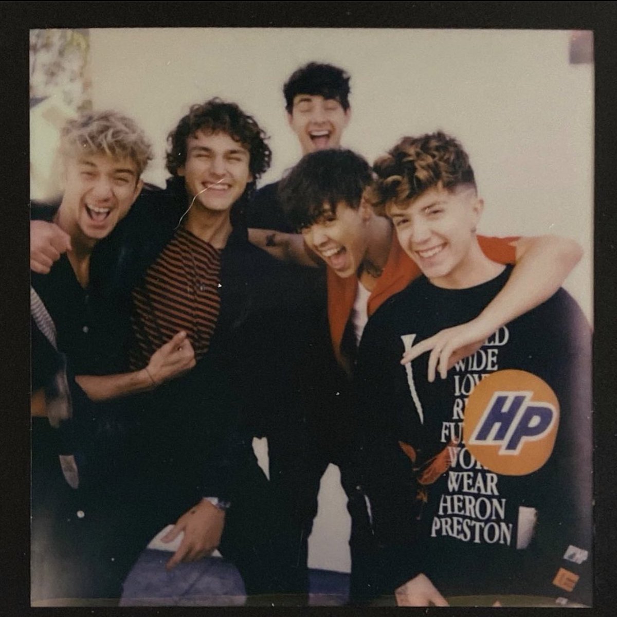 julikakck's tweet photo. 。　☆ 。　     ☆。　      ☆ 
☆。　＼　　  ｜　　    ／。　☆

          if @whydontwemusic 
          is your comfort band
  click on this, you won’t regret it 

  ☆。　／　    ｜　　＼。　☆ 
。　  ☆。 　　  。　　☆。 https://t.co/1iiGMu58A6