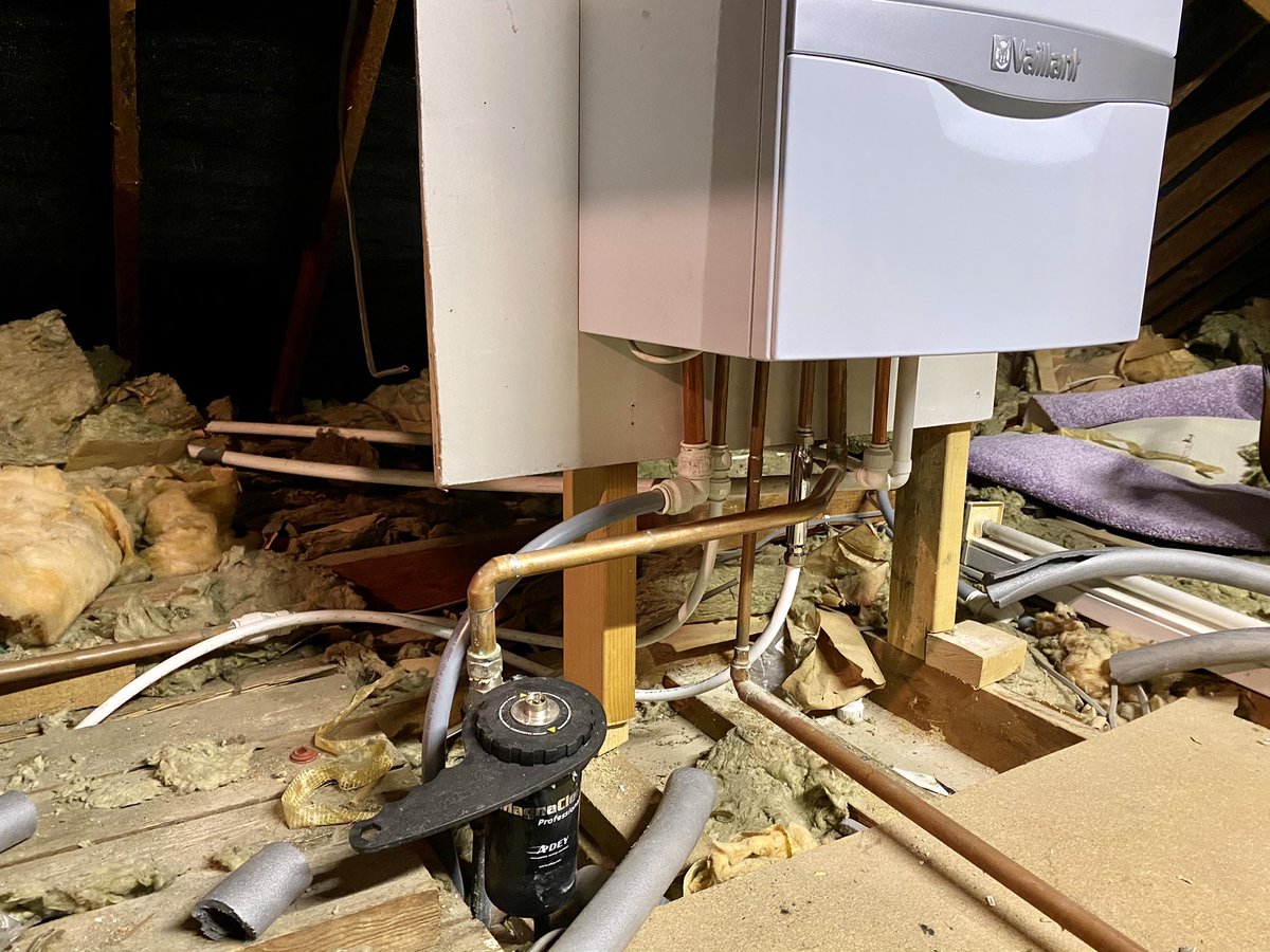 Steveshros's tweet photo. Good boiler terrible install. Refitted from airing cupboard below today. https://t.co/CnY4DxvTEr