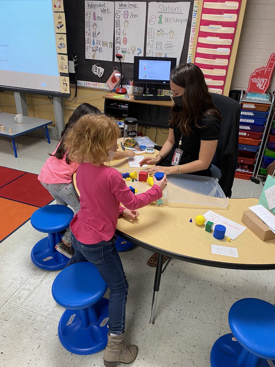 kimferg127's tweet photo. Great things happening @reagansaisd @abilene_isd #catalystclassrooms @engage_learning https://t.co/SKvG5oBFjg