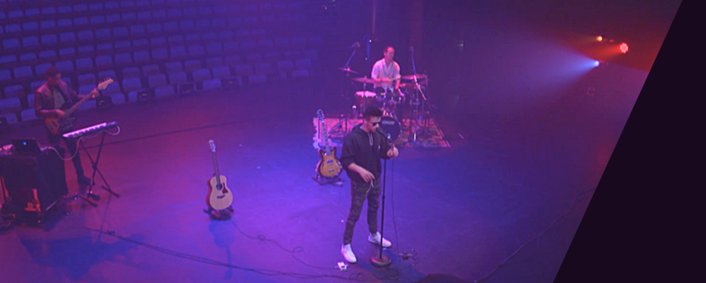 daytimeottawa's tweet photo. On Friday at 8PM on @rogersottawa22 watch an hour of live local music as Encore Ottawa presents @Hareaband &amp; @CrystalenaMusic - recorded at @shenkmanarts with 
@OttawaMIC &amp; @apt613 https://t.co/oBcA6fWs8b
