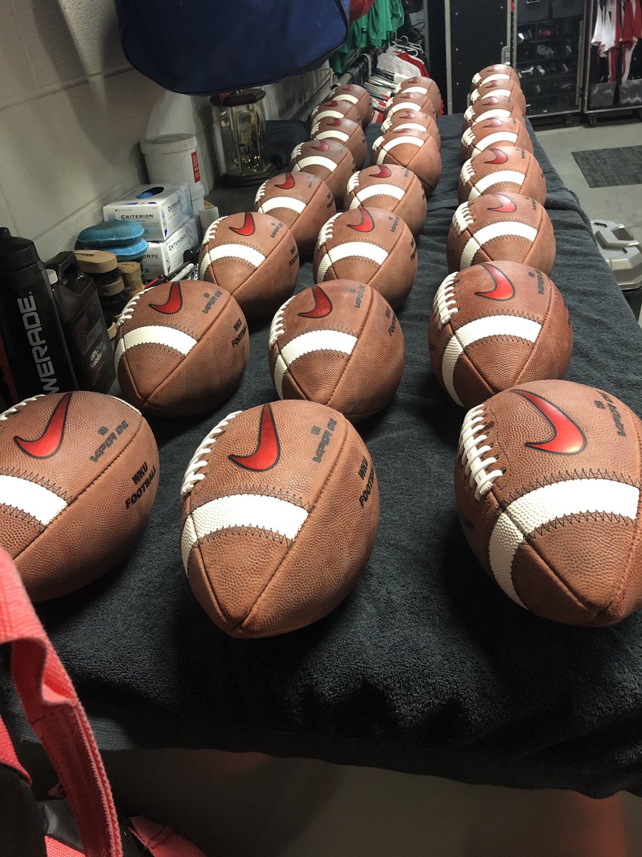 Mcclinthawk98's tweet photo. Got a big project going on! I will be posting pictures of the process! #GoTops https://t.co/0qF1OuUu0E