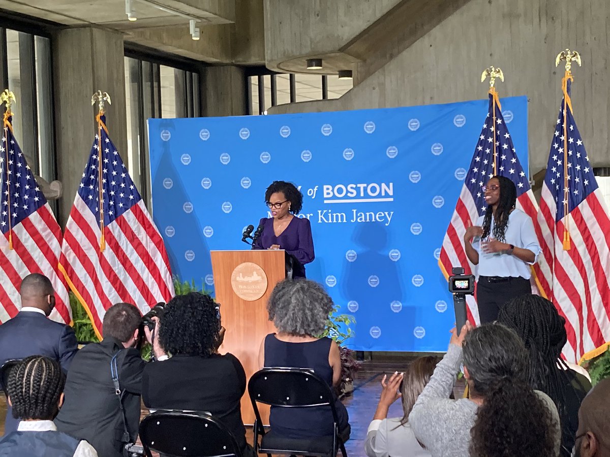 IAm_Evandro's tweet photo. Historical Day in the @CityOfBoston! Congratulations our #55thMayor @MayorKimJaney! 1st #Black & 1st #Woman in our City! Also present were a couple other history making black women: @RepPressley & #SJCChiefJusticeBudd! What a day for #bospoli! #MyDaughtersRoleModels @A_kay_elle https://t.co/iizbTwnw96