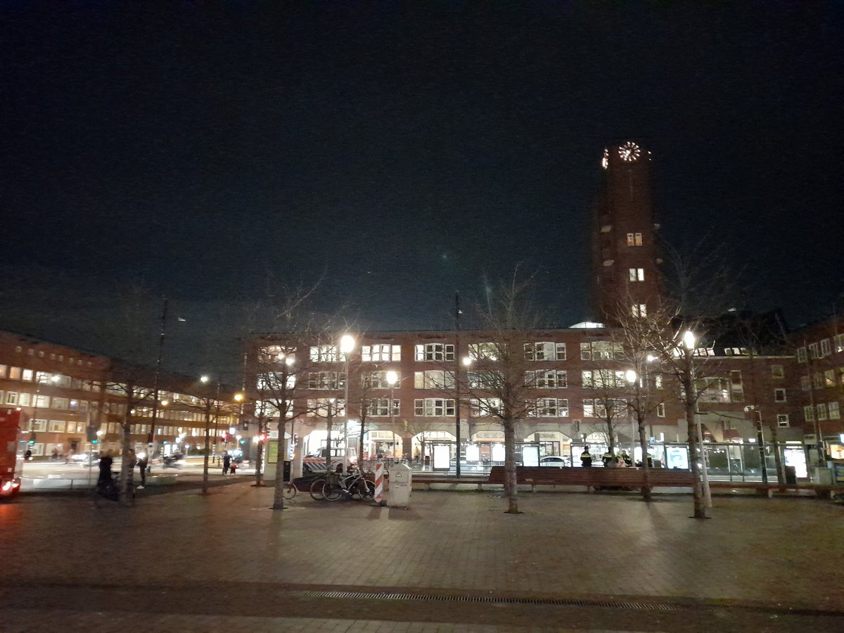 taxi1108's tweet photo. Rust op het Mercatorplein na zege Turkije op Nederland #TURNED #turkned #Amsterdam https://t.co/q8Mt1vBeTr