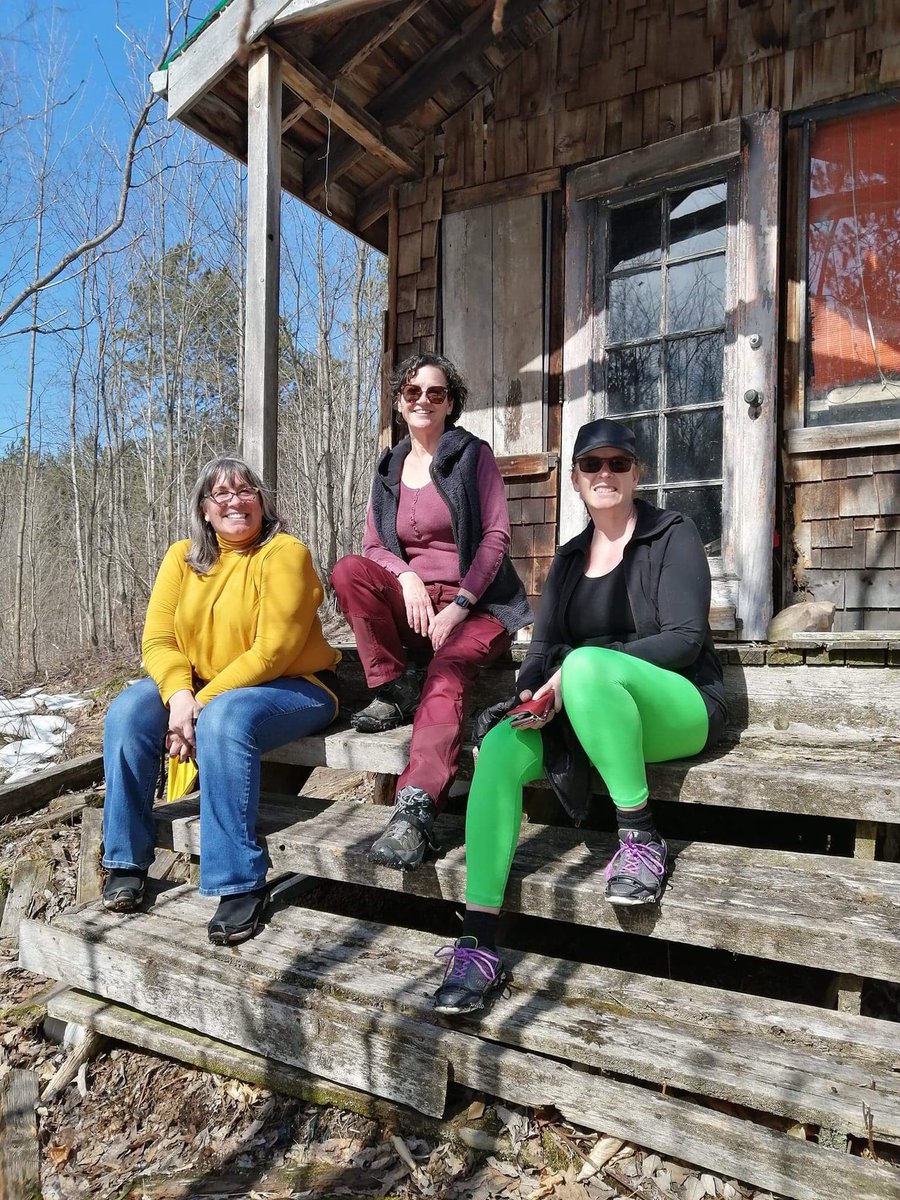 jamyddelton's tweet photo. #SimcoeCountyForests #WalshTract #TheyLetMeSlowThemDown. No wonder I love them so much β€οΈ https://t.co/BEgttmIMNE
