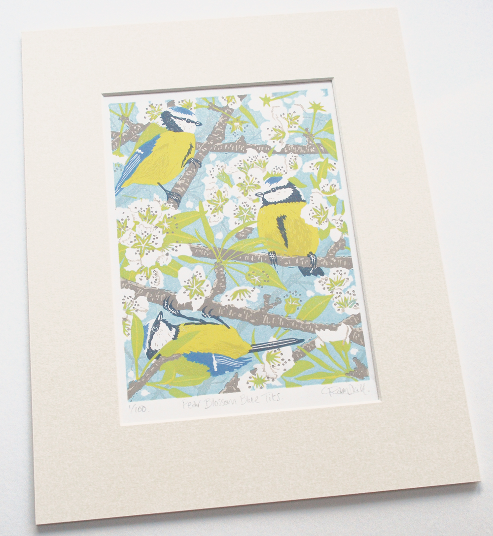 littleramstudio's tweet photo. Celebrating Spring.
All limited edition linocut prints, handprinted by us!
Take a wander around our lovely little online art shop here>https://t.co/4MFrsBmOf2
#NatureArt #HandmadeHour #BuyFromTheArtist https://t.co/6pqoG5tV2d