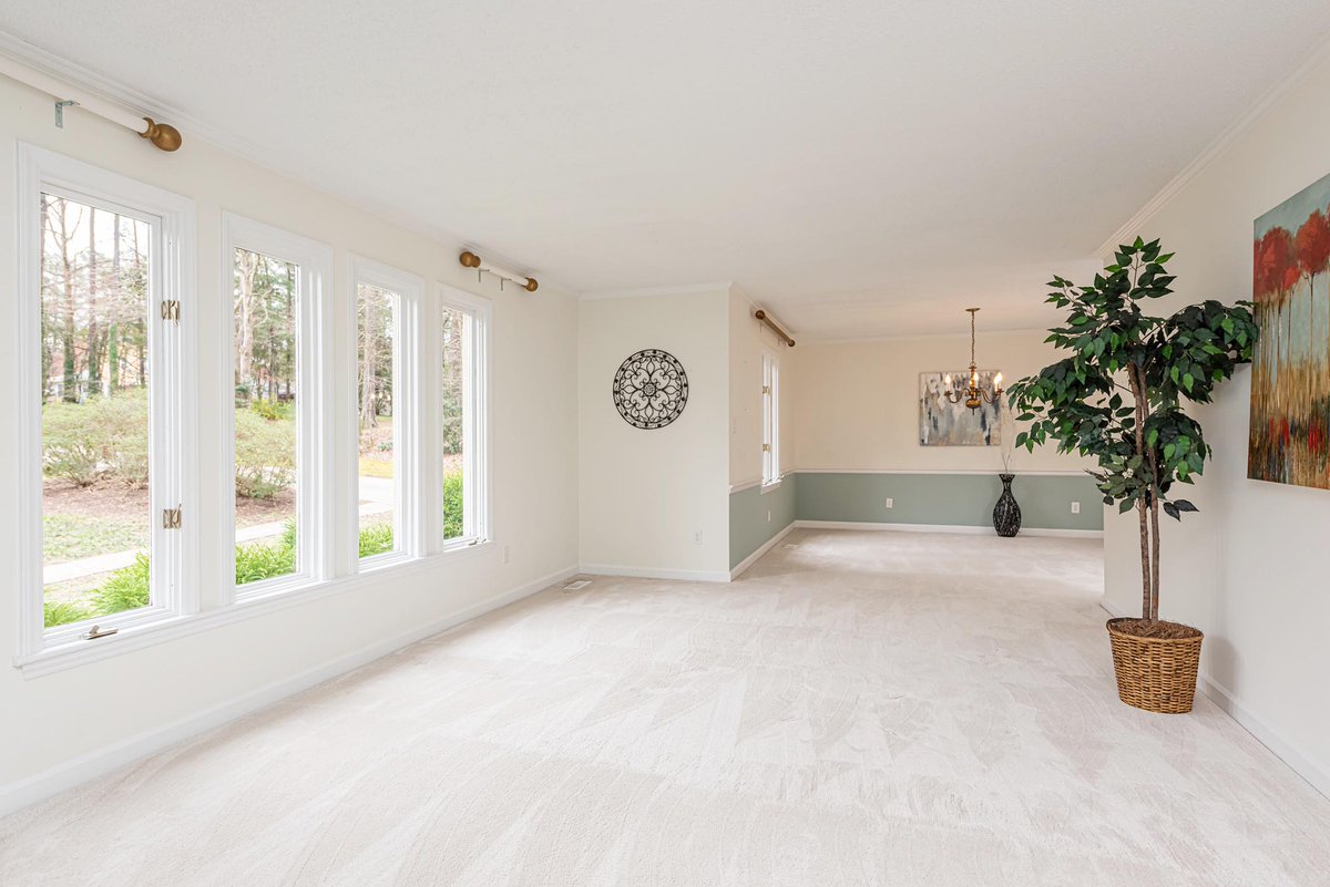 TeamJanice's tweet photo. Just Listed!

4 Bedroom with Bonus Room. First Floor Master and First Floor Guest Suite with Full Bath. Large Deck on back and access to workshop space.

Call today to schedule a private showing. (919) 874-0124
#remax #raleighnc #realestate #JaniceRosenberg https://t.co/YzfqNgTjNP