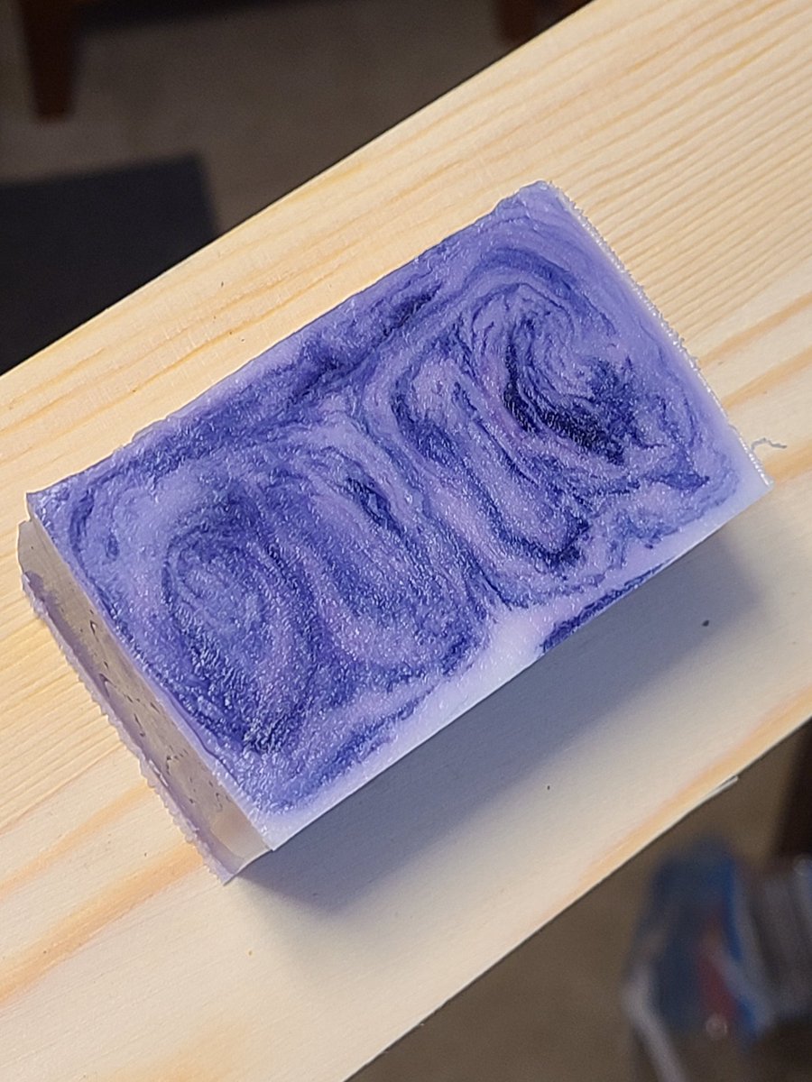CandleFuggin's tweet photo. Loving the marbling. https://t.co/90NwT2nUTw