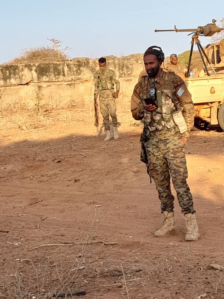 DanabJubaland's tweet photo. Ururka 5aad Guutada 16-aad Kumandoska Xoga Dalka ee Danab aya Howgalo lagu Xaqijinaayo Amniga ka Fuliyay Galbeedka Kismayo Cidanka ayaa tuulooyin dhowr ah kasifeeyay nabdiidka NAFLa caariga ah ee #ugus kumandooska Danab ayaa ah kuwa hadh iyo habeen utagan Ladagalanka alshabaab https://t.co/U33hrxYk1D