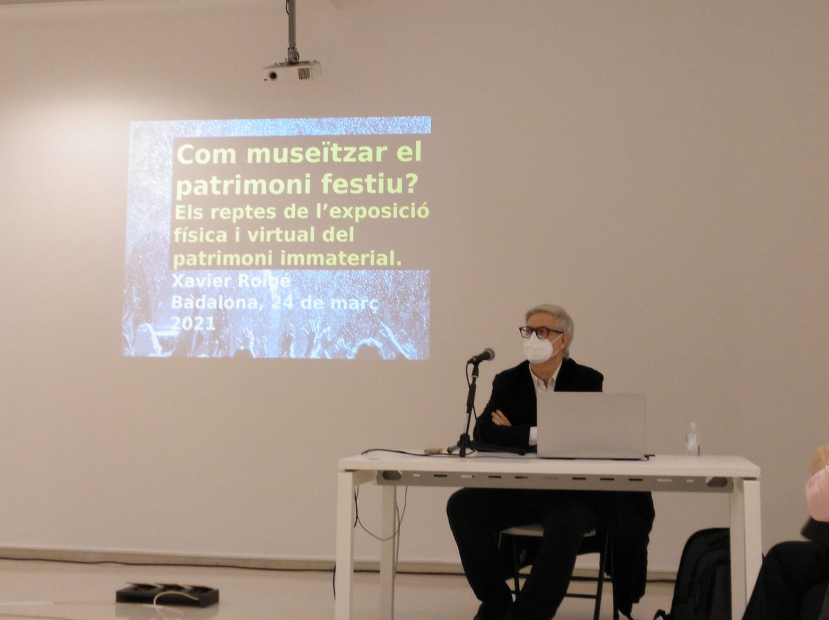 Avui assistim a la primera xerrada a càrrec de Xavier Roigé vinculada a l'exposició Forjadors de la festa sobre les <a href="/festesdemaig/">Festes de Maig de Badalona</a>.

Us recomanem molt aquesta mostra que explica detalladament els entremesos badalonins.