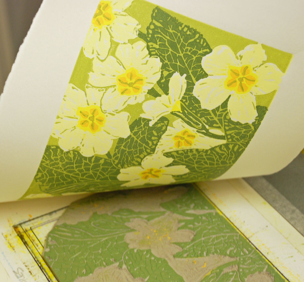 littleramstudio's tweet photo. Celebrating Spring.
All limited edition linocut prints, handprinted by us!
Take a wander around our lovely little online art shop here>https://t.co/4MFrsBmOf2
#NatureArt #HandmadeHour #BuyFromTheArtist https://t.co/6pqoG5tV2d