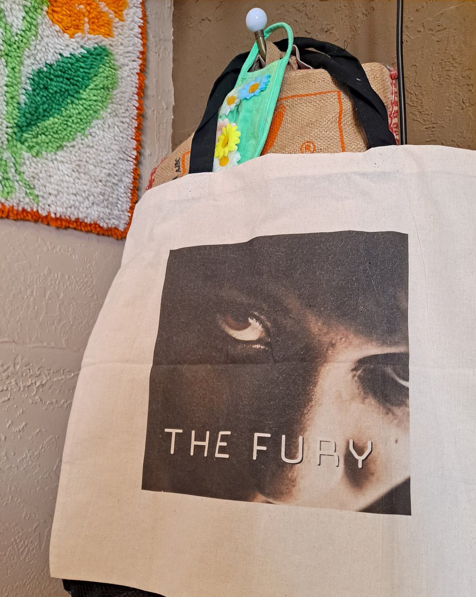 resinquotes's tweet photo. When you're changing and feel like you're being watched only to see your @thefurypod tote looking back at you https://t.co/dODizulVGs
