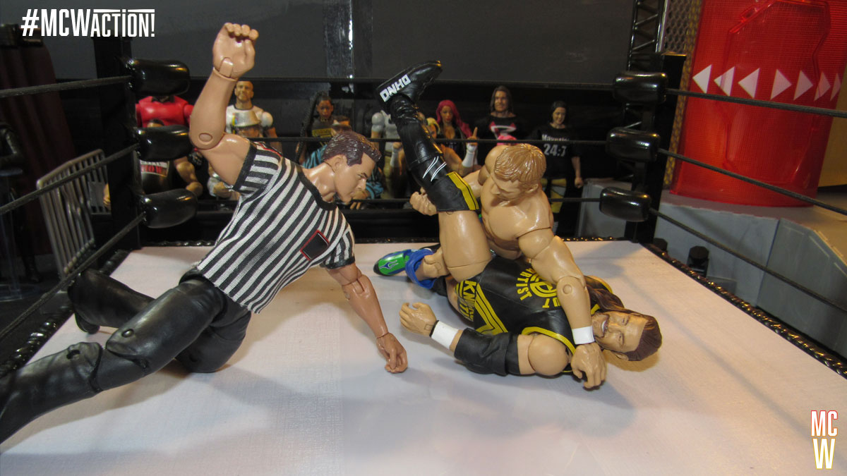 MasterClassPW's tweet photo. When #KassiusOhno gears up for the rolling elbow, #BryanDanielson surprises him with the Knee Plus! American Dragon picks up the win!

#MCWAction #WWEEliteSquad #AEWUnrivaled #FigureFeds #FigurePhotography https://t.co/xG8ON8D17T