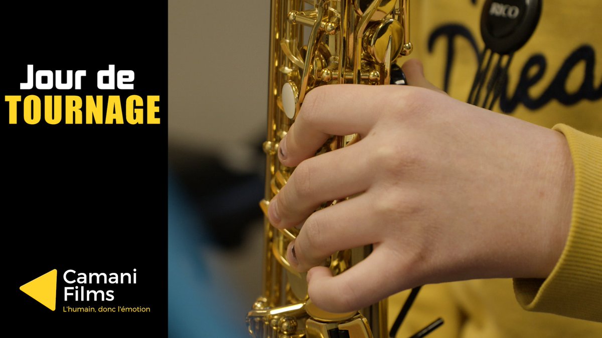 Jour de tournage (disons que c'est quasiment tous les jours en ce moment !). Saxo, piano, batterie, accordéon, guitare, éveil musical, clarinette... Après-midi au cœur d'une école de musique. Vidéos à découvrir d'ici 2-3 semaines. #derval #piano #saxophone #guitare #clarinette