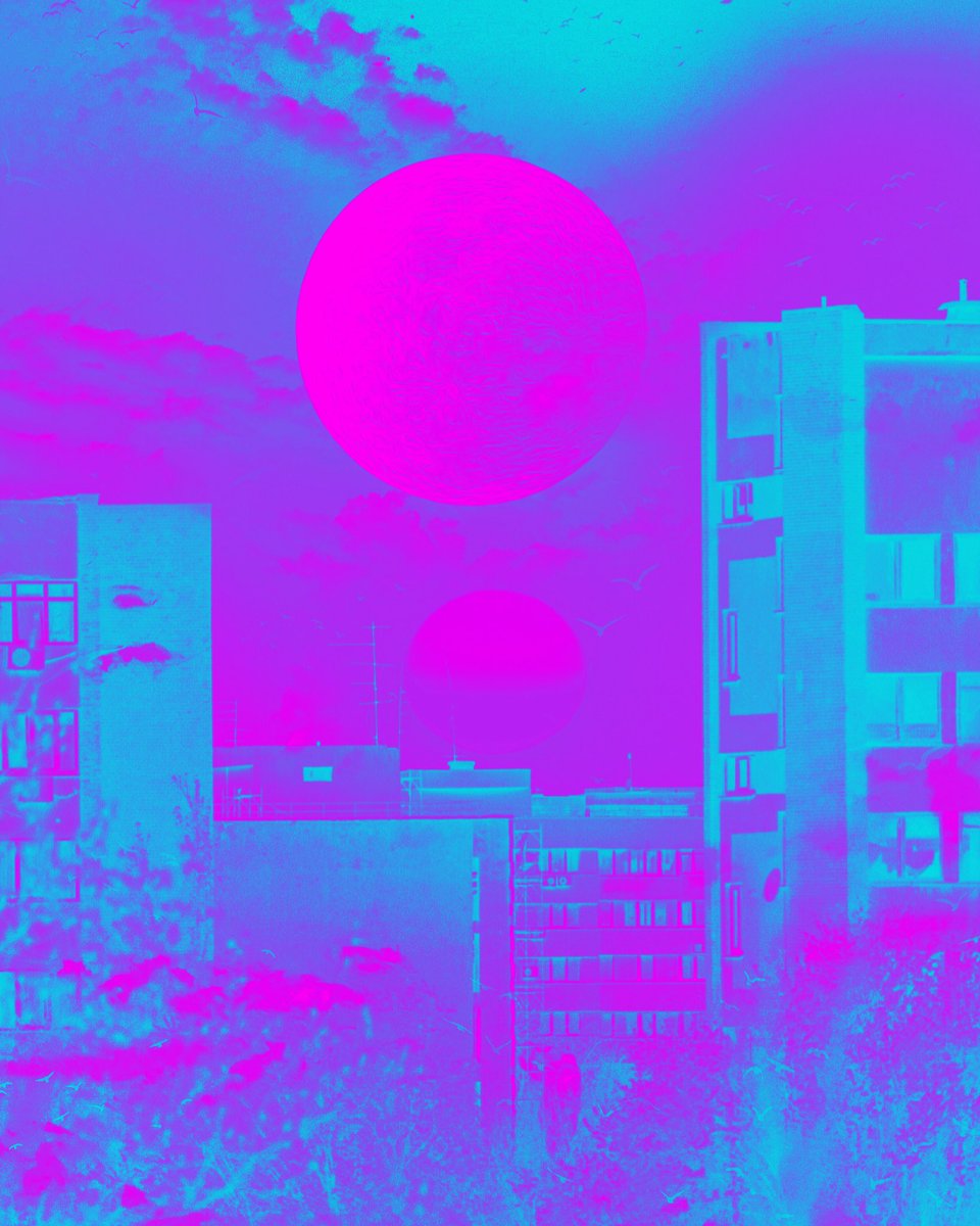 “Midnight Sun in Venice” and “Midnight Sun in Istanbul ” are my newest pieces of the “Colour Therapy” series. Hope you enjoy💜. 
#digitalart #Cryptoartist #colours #aesthetics #vibes #PositiveEnergy