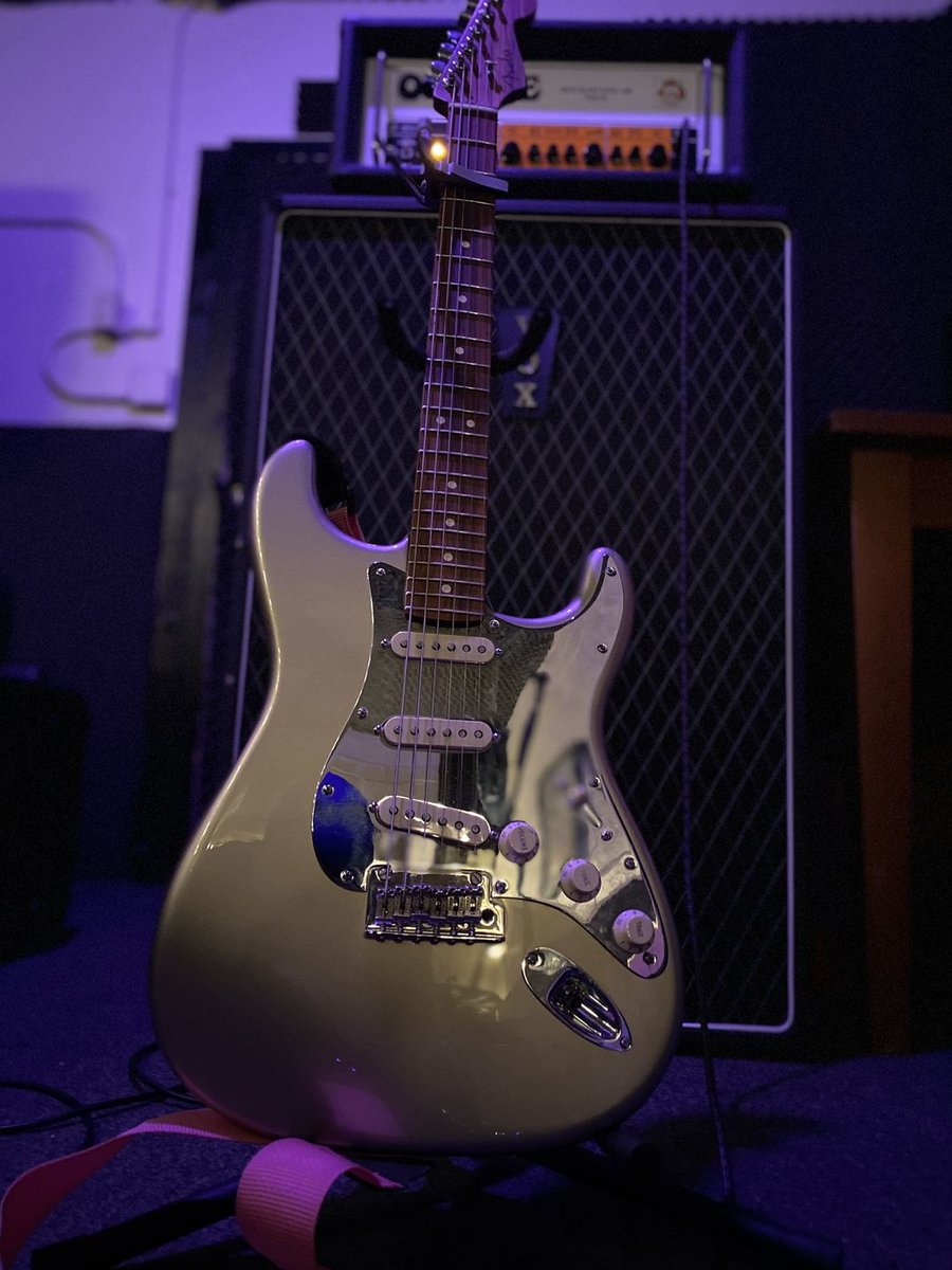 Clean guitars for our new project today. Our producer will control <a href="/parkertheghost/">Dainéal Parker</a>'s home studio remotely while he tracks through this beauty of a <a href="/Fender/">Fender</a> Strat. #fender #recording