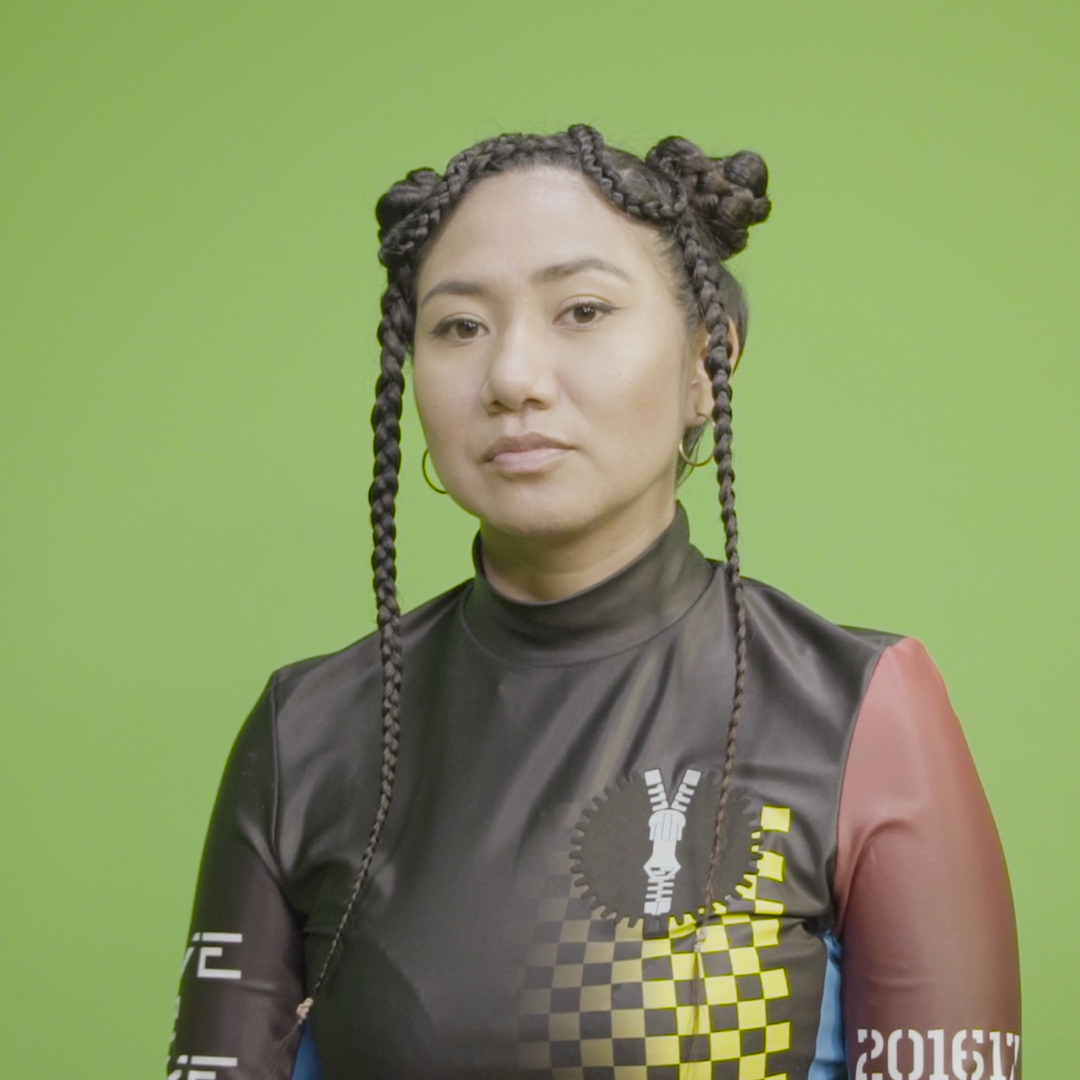 Ana Esteve Reig 
anaestevereig.com
New Era (1996) 
video de tres canales HD simultáneos 
8 minutos Año: 2020
#AVAM #ArteContemporáneo #ContemporaryArt #ArtistsOnInstagram #SpanishArt #MujeresArtistas #WomenArtists  #womensrights #genderequality