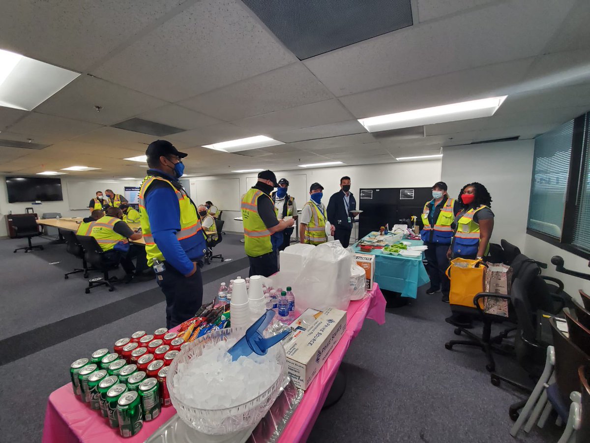 Jana Washington (@jwashington_ua) on Twitter photo IAH Area managers making Waffles for AM and Tacos for the PM shifts to thank the supervisors and assistant managers for all they do!!#Weareunited #TeamIAH <a href="/billwatts_11/">Bill Watts</a> <a href="/rodney20148/">Rodney</a> <a href="/MikeHannaUAL/">Mike Hanna</a> IAH Area managers making Waffles for AM and Tacos for the PM shifts to thank the supervisors and assistant managers for all they do!!#Weareunited #TeamIAH <a href="/billwatts_11/">Bill Watts</a> <a href="/rodney20148/">Rodney</a> <a href="/MikeHannaUAL/">Mike Hanna</a>