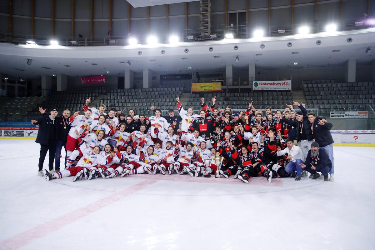 Am Ende des Tages, ist das hier das Bild des Tages 🤩👏 

Danke für diese tolle Finalserie an <a href="/hcTWKinnsbruck/">haifischbecken.at</a> U20 &amp; Gratulation nach Innsbruck zum Gewinn des 🇦🇹 U20 Titels. 

#UnitedByPassion