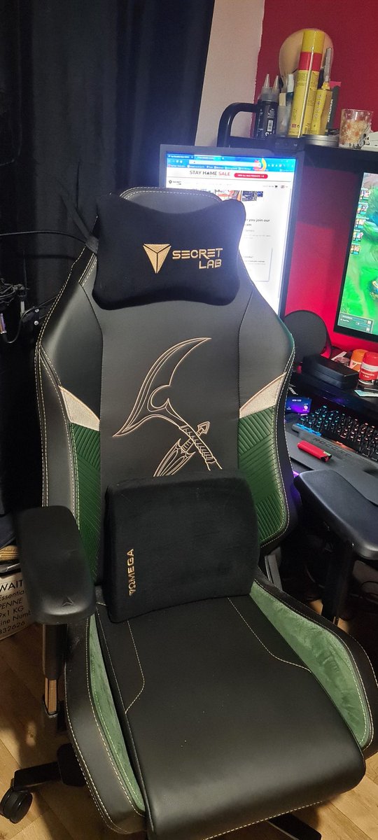 R. Chamberlain tweet media