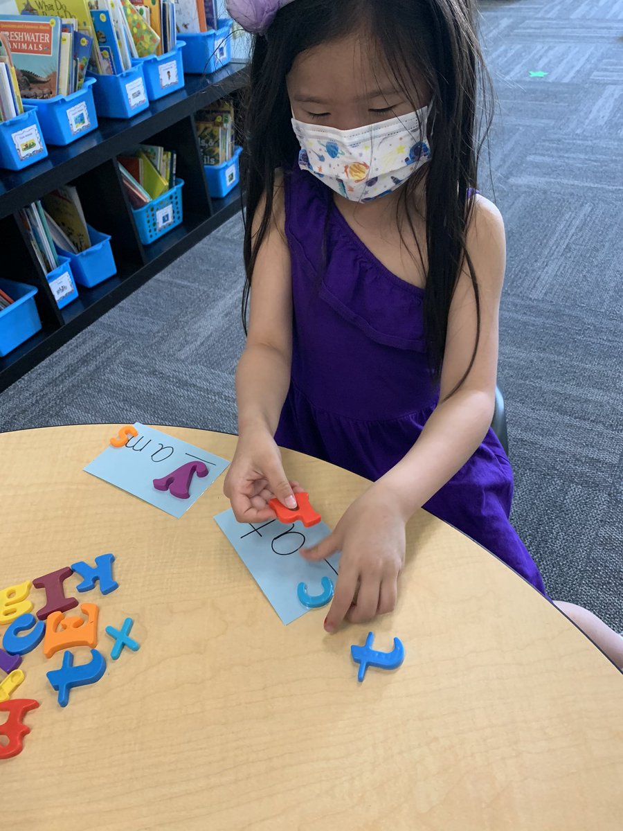 DancerKinders's tweet photo. “It’s a great day” for building words! ☺️💓 https://t.co/1jU5XqM89N