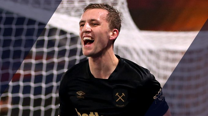 WilliamHill's tweet photo. Name a better midfielder than Tomáš Souček.

We'll wait. 😉 https://t.co/3RlLCgaIJL