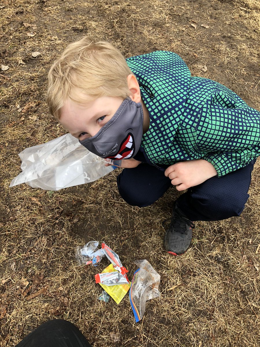 MrsWroeQEPS's tweet photo. There’s a subnivean space to explore? Temperature comparison of snow and sand @admaston_ps today as well as the longevity of plastics in our ecosystem paired with place value. Doesn’t get any better than this ##RCDSBmath #RCDSBintegratedlearning with @RocknFraser @LorieDKMason https://t.co/40dt9ISsEj