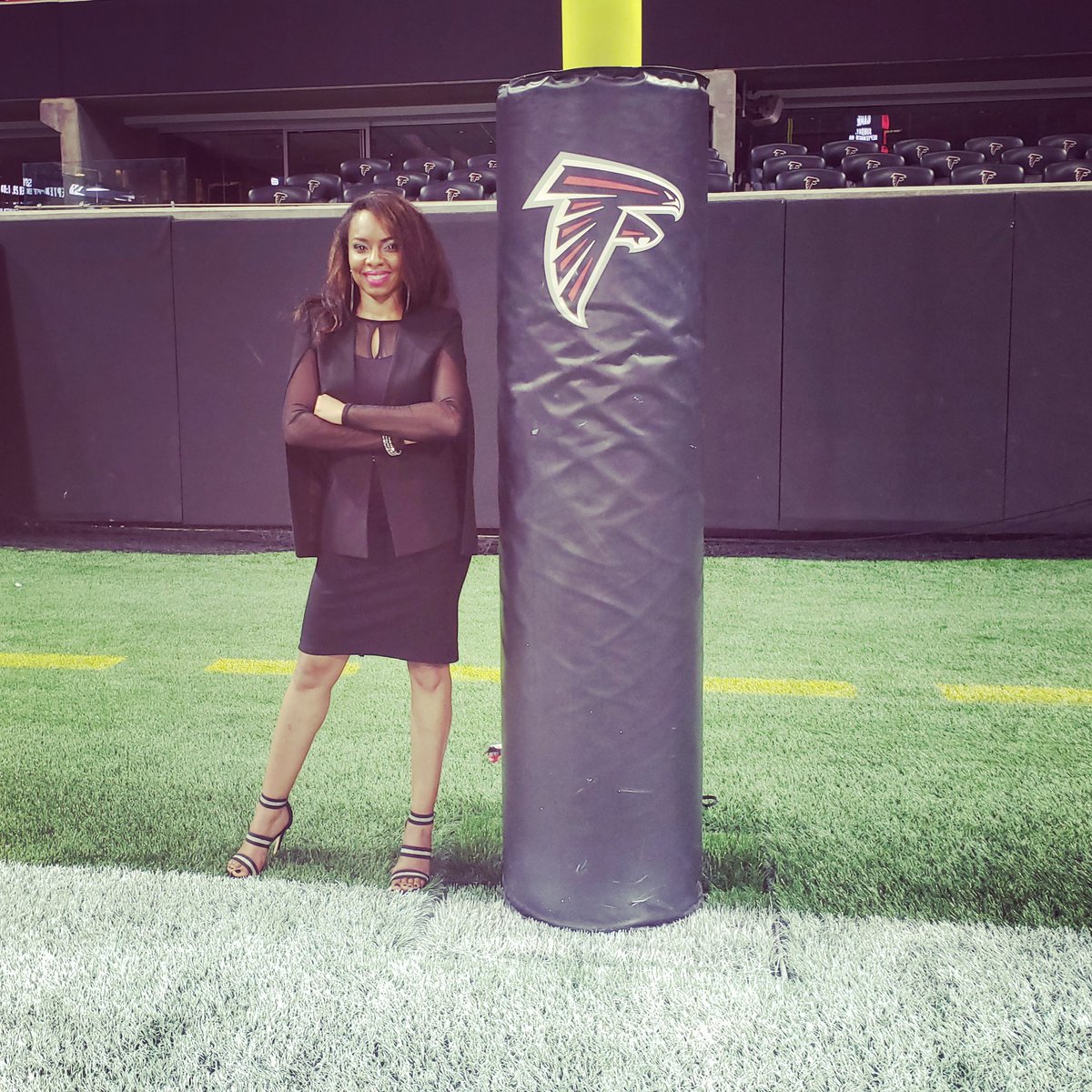 HeelsandHelmets's tweet photo. 82¢ is not enough. We need $1! #EqualPayDay #tacklethepaygap https://t.co/1Oe02Yc0Pr