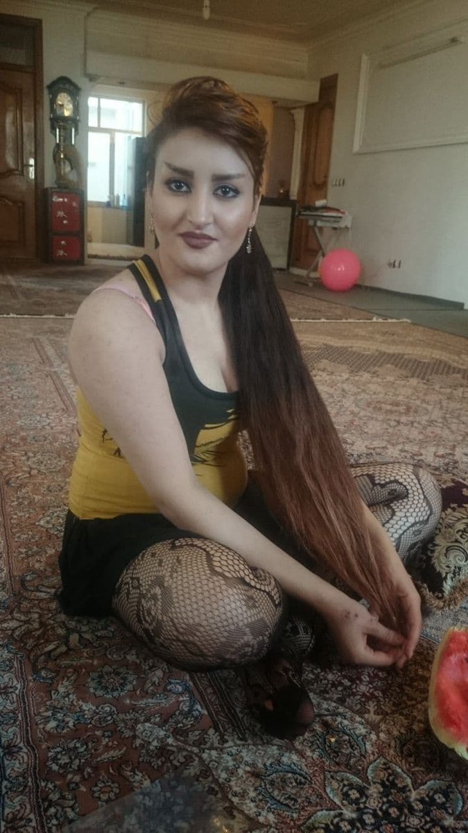 EsportJorab's tweet photo. زوزه میکشه رو کیر https://t.co/Tw91cyKIOy