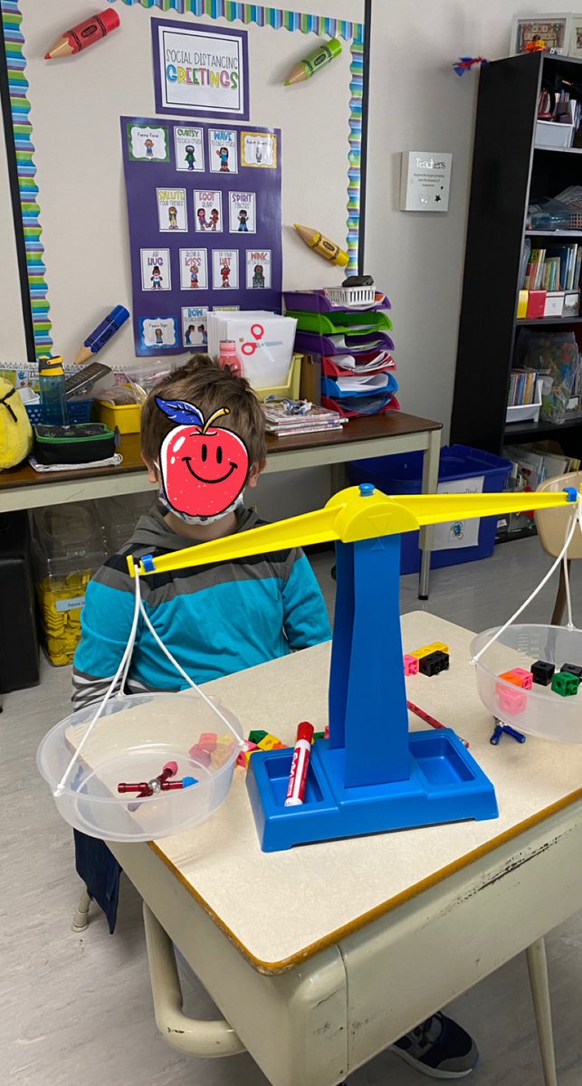HaleycMiller's tweet photo. Today we measured mass using non-standard units to compare weight. These โhomemadeโ balance scales were a fun, hands-on activity for the Grade Twoโs @ruthmbuckschool #preinternship https://t.co/cEvQag8bL3