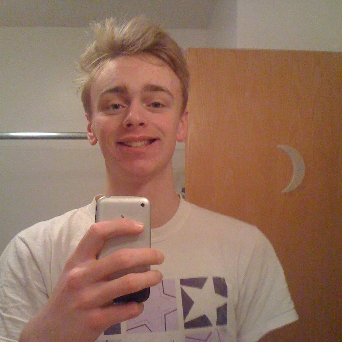 Gusbuckets's tweet photo. me the day i peaked https://t.co/8K0q8VMcIZ