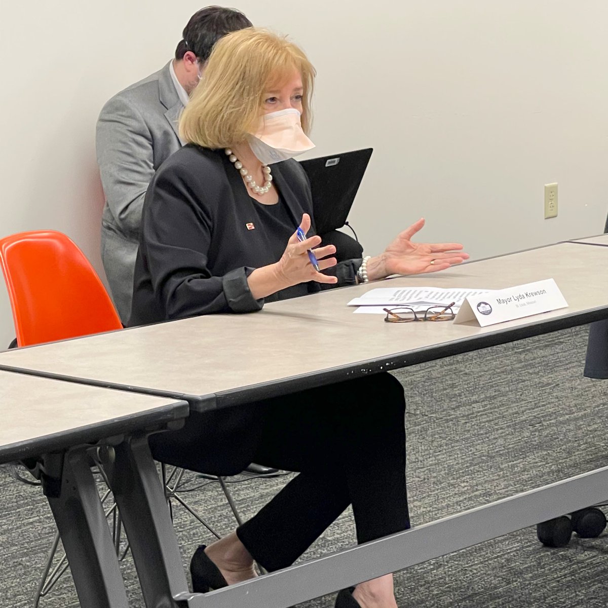 LydaKrewson's tweet photo. Honored today to welcome @SecondGentleman to St. Louis and join him for an #EqualPayDay discussion centered on the need to close the gender pay gap for all women. Thank you to the diverse group of panelists for sharing your experiences. Equal pay for equal work.

#HelpIsHere https://t.co/D0BZ1EpLo5