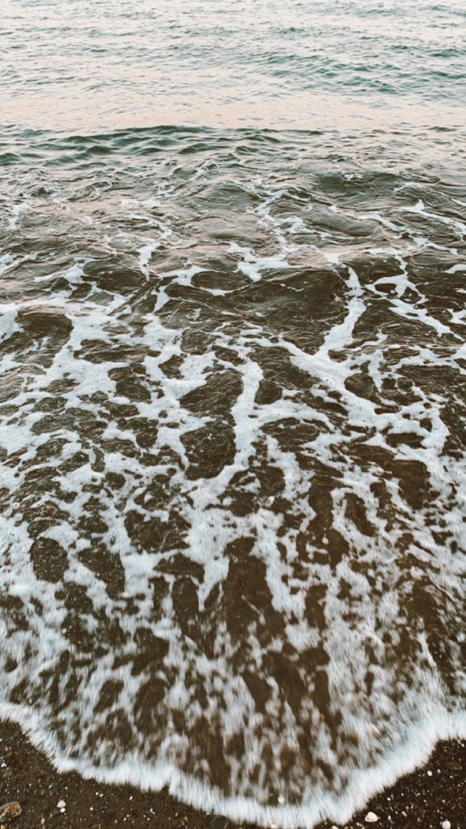 URinconM's tweet photo. Las penas se curan con agua salá. https://t.co/TJVJyNPB1D