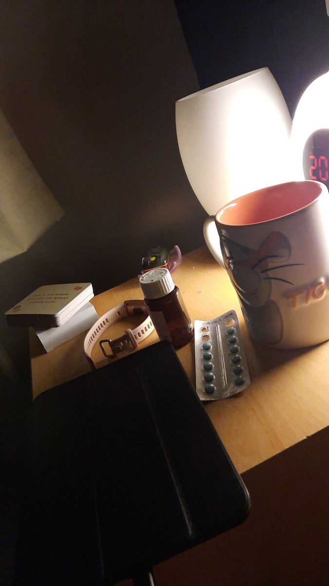 RentonKat's tweet photo. Bed time routines are important... since I started recovering I have come to appreciate how important it is. #sleephygiene #mentalhealth #mywholeself #bedsidetable #iamnotadiagnosis #routineiskey https://t.co/PruFGZRjp5