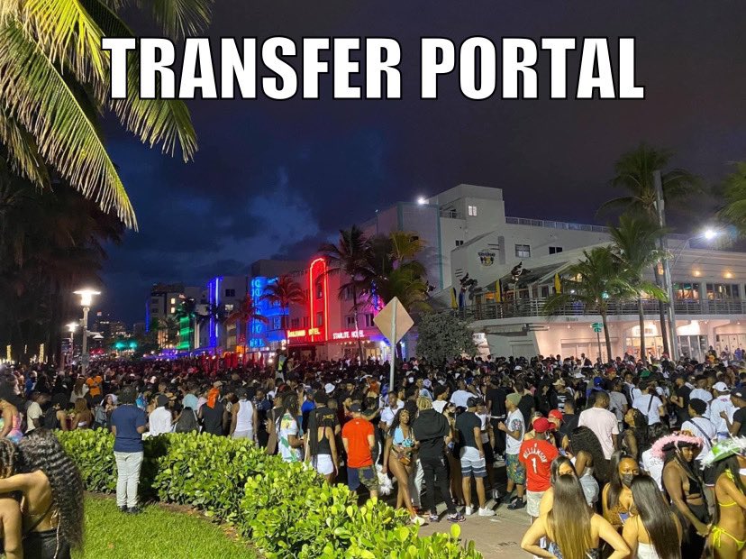 coachrobinson27's tweet photo. NCAA D-1 transfer portal 😂😂😂😂😂😂 https://t.co/rXVtvn6S5M