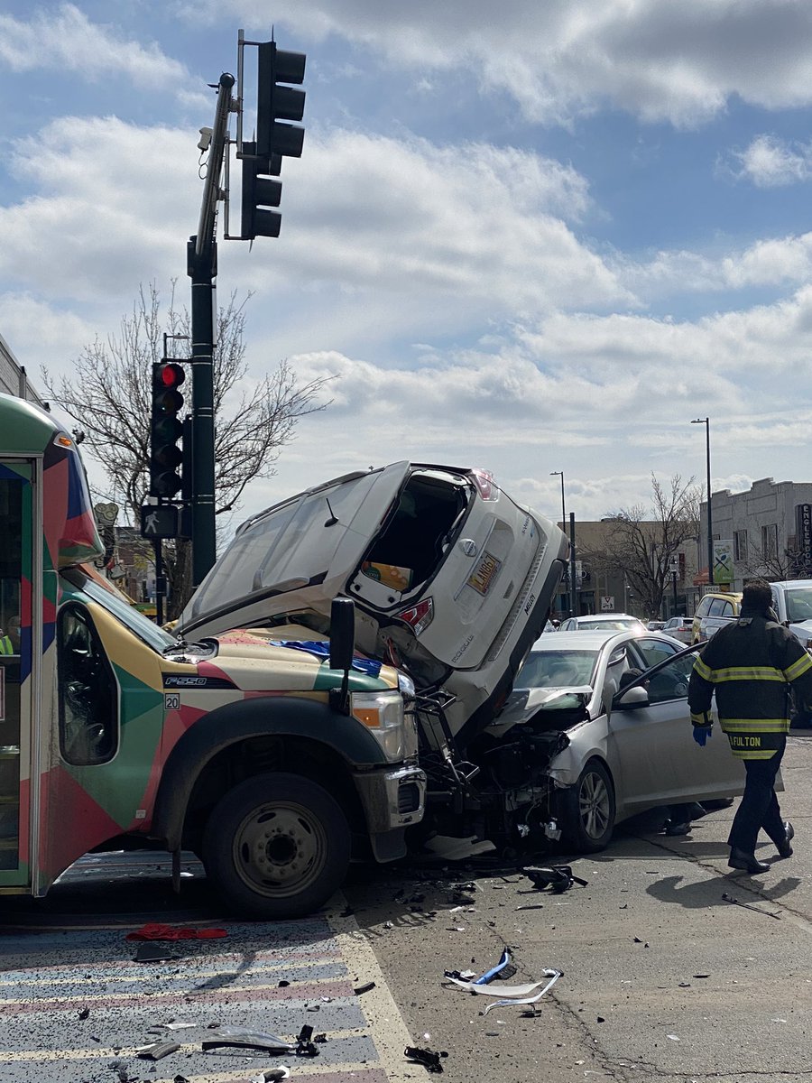 plaidandpaleo's tweet photo. Major accident in Englewood, CO. @9NEWS @DenverChannel @CBSDenver https://t.co/1iHxG47CUI
