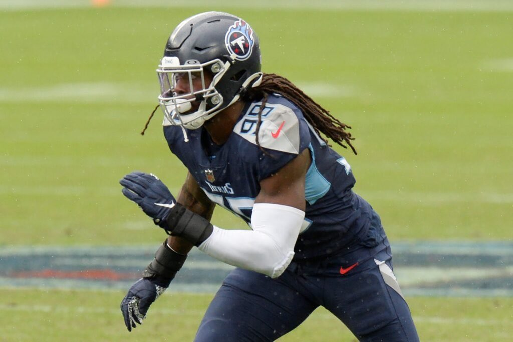 MoreForYou_CLE's tweet photo. Big news:

#Browns are hosting Jadeveon Clowney on a free agent visit https://t.co/oI69fbxcCD