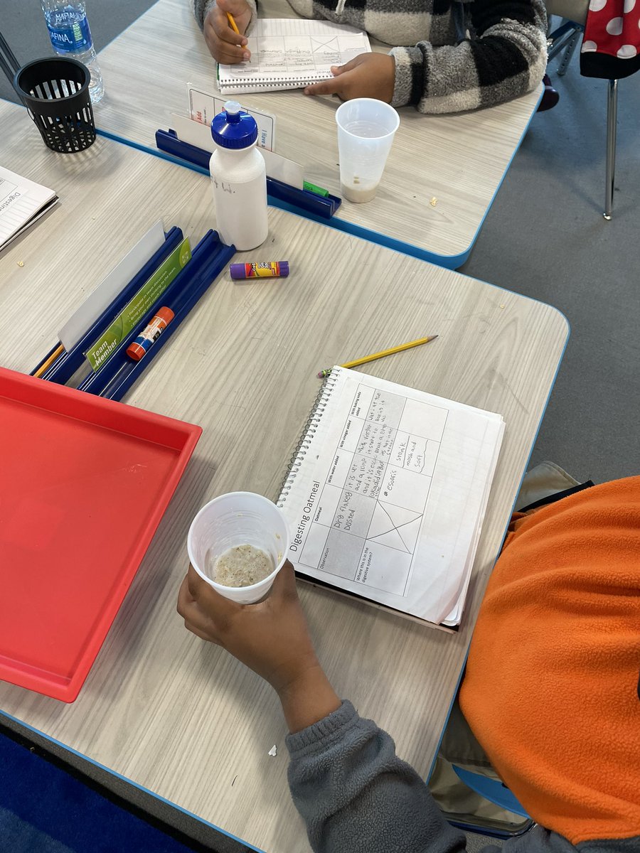 Beautiful day for some science outside! They loved learning about the digestive system. <a href="/Khoag_Science/">Kayla Hoag</a> <a href="/lindsaylu1990/">Lindsay Anders</a> <a href="/tampaheights305/">Tampa Heights Elementary Magnet</a>