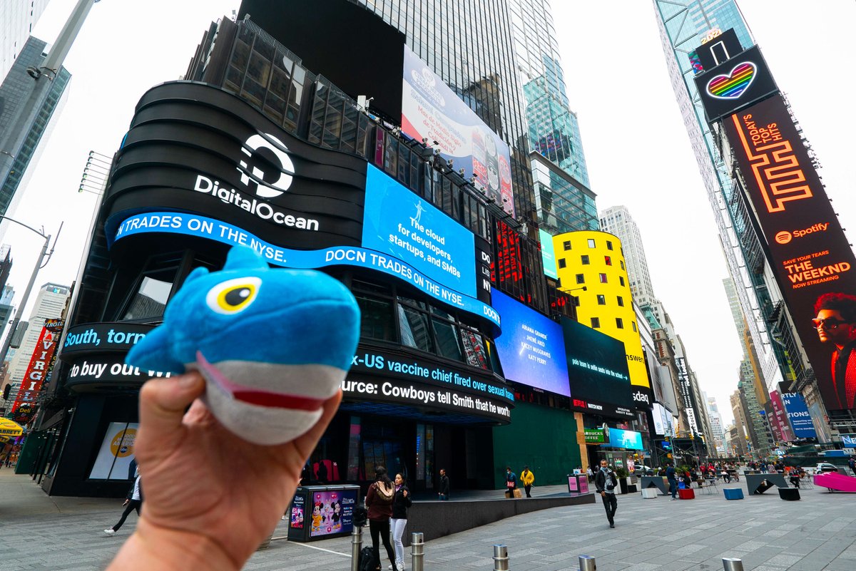 digitalocean's tweet photo. We're on the billboards in Times Square, NYC! $DOCN 🏙🦈 💙 https://t.co/2900v429ma