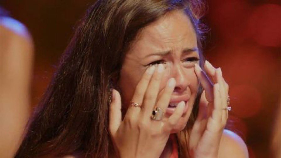 asensiojorge1's tweet photo. Viendo como Hugo y Lara no quieren tener citas finales... QUE VIVA EL AMOR #LaIslaDeLasTentaciones12 https://t.co/R5FlqNGRbX