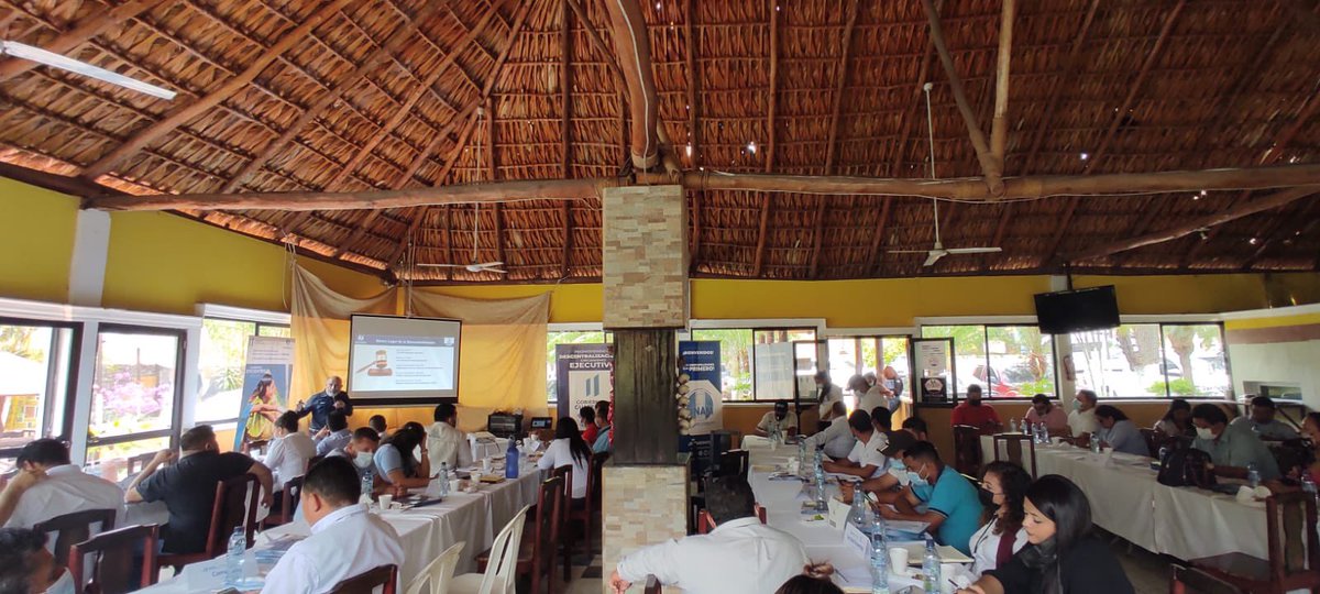 SCEPgt's tweet photo. #girasOMAS | La SCEP acompaña el programa formativo Municipios Eficientes II de la #Copresam, para promover las Oficinas Municipales de Agua y Saneamiento #OMAS esta vez en Jutiapa, capacitando sobre los temas: Sistema de Consejos de Desarrollo y descentralización del Ejecutivo. https://t.co/SMIbmCUsEf