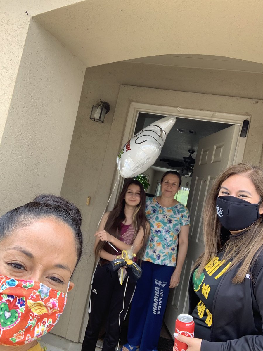 gamy269_amy's tweet photo. My cup runneth over! Today we visited and congratulated our Scholars who applied and were accepted into NISD magnet schools. #TheirSmiles #MySoulNeededThis #SelfCare @NISDRoss @cgmorenoNISD @NISD_AVID @AVIDExcel https://t.co/XCQjDmpP9n