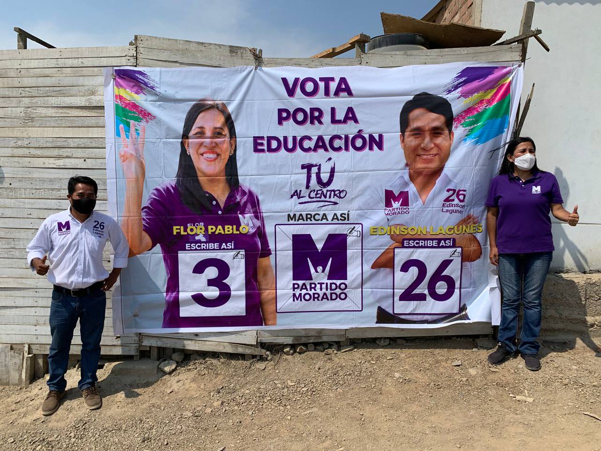 FlorPabloMedina's tweet photo. Junto a @EdinsonLagunes #26 de la lista por Lima Metropolitana del @partidomorado, difundiendo las #PropuestasMoradas y escuchando a las vecinas y vecinos del AH. Mujeres por un país mejor del distrito de Santa Rosa. 
#LaVice #MujerYMaestra #ConTerquedadDeAncashina #VotaMorado 💜 https://t.co/j4TzMKkmut