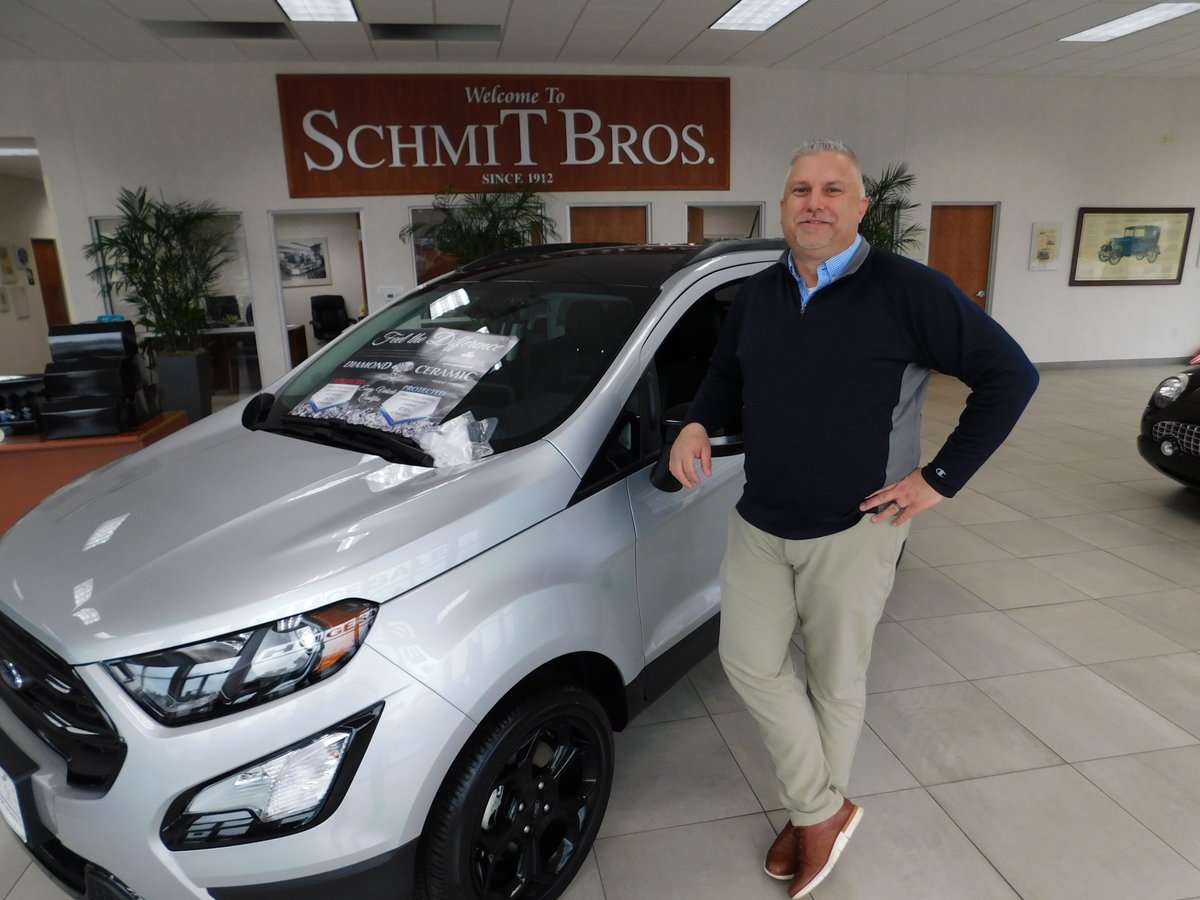 Please Welcome Mike Raatz to Schmit Bros! Mike is our New Service Manager. #schmitbros #service