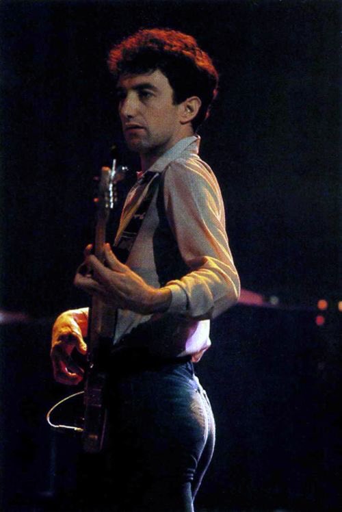 70sjulie's tweet photo. john deacon serving us cake https://t.co/hrxusbDaSp